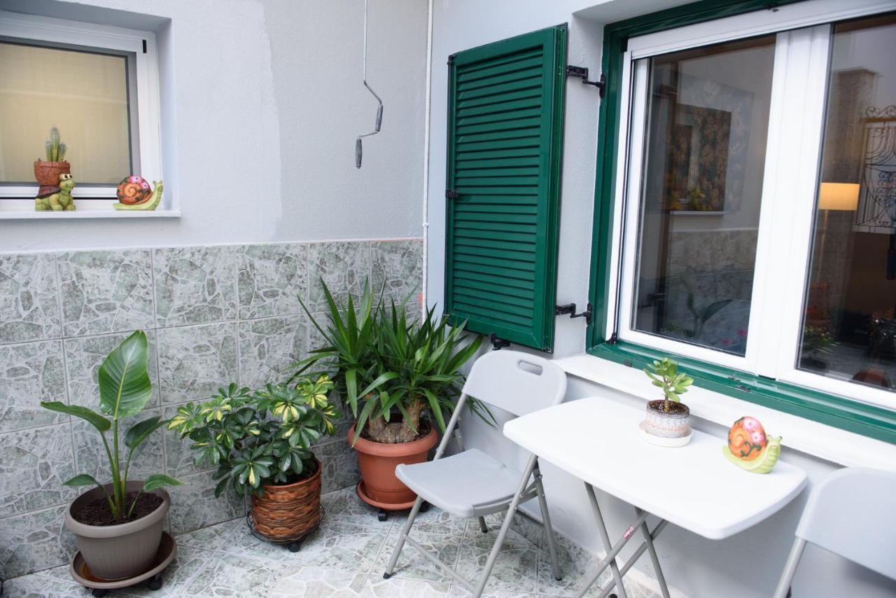 Ilos House نافبليو المظهر الخارجي الصورة